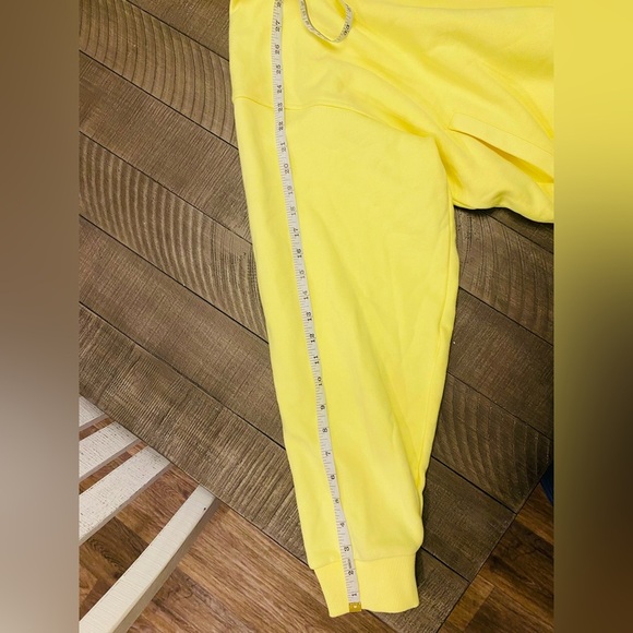 NWT Teddy Fresh neon yellow cropped hoodie - Picture 10 of 10